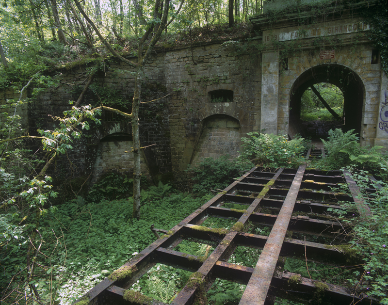 Entrée d'un ancien ouvrage de la ceinture fortifiée d'Épinal
