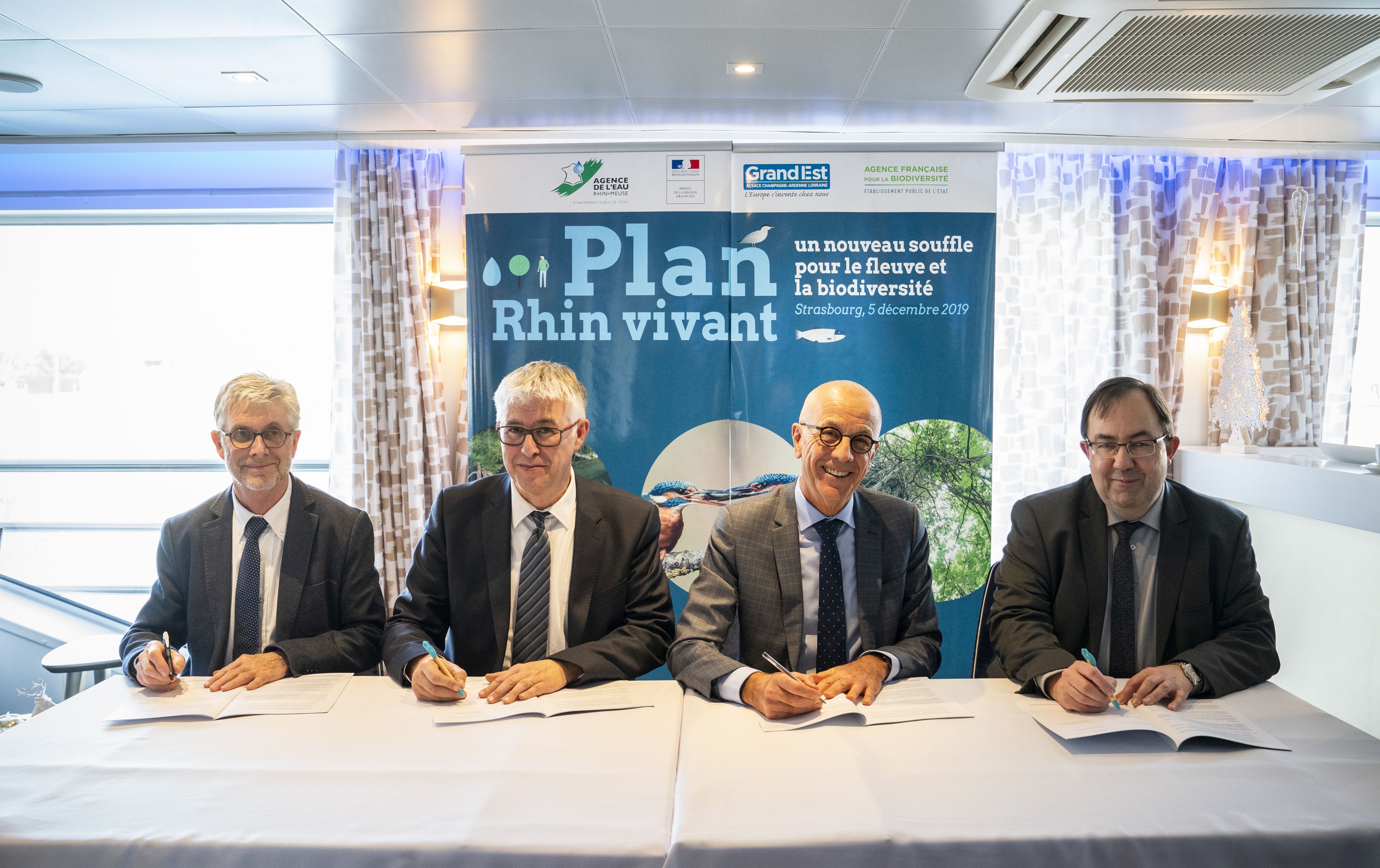Signature de la convention Rhin Vivant